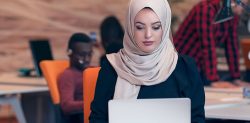 Bangladeshi & Pakistani Women earn a Third Less than White Men