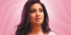 Shreya Ghoshal Honoured by Wembley during Concert