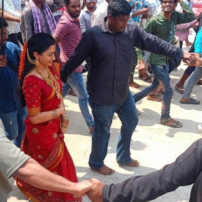 Rashmika Mandanna's 1st Look as Srivalli from Pushpa 2 Leaked