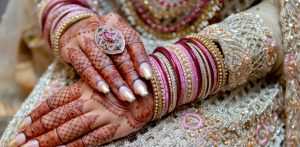 10 colori per unghie di classe per le spose dell'Asia meridionale - F