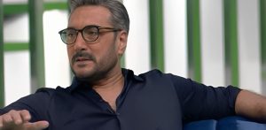Adnan Siddiqui compares Women to Houseflies f