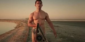 Was Aamir Khan really Nude during PK's Radio Scene f