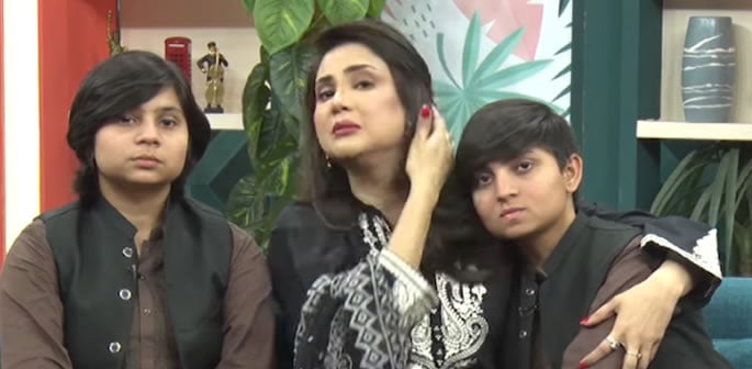 Fiza Ali slammed for 'Exploiting Girls' Trauma' on her Show f