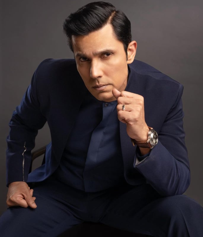 Top 15 Highly Educated Bollywood Stars - 15