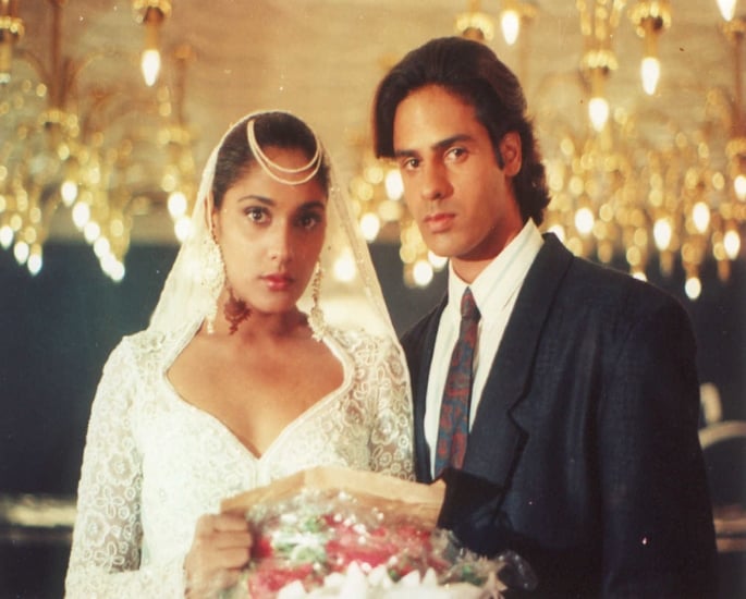 Top 55 Bollywood Films of the 1990s - Aashiqui