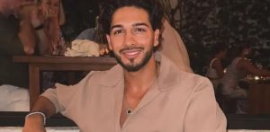 Will Munveer Jabbal have Sex on Love Island 2024 f