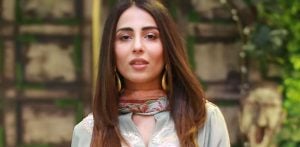 Ushna Shah calls Pakistanis 'Hypocrites' f