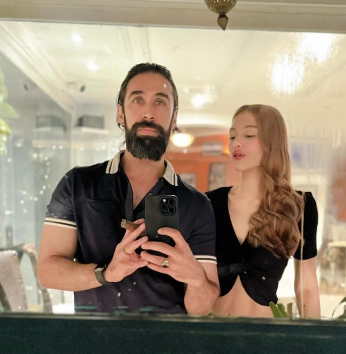 Are Ali Rehman Khan & Nusrat Hidayatullah Dating_