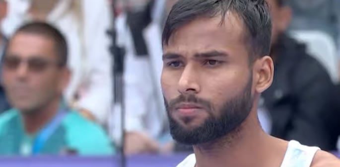Praveen Kumar wins record-breaking Gold at Paralympics f