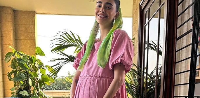 Saheefa Jabbar criticised for Fake Pregnancy Photo f