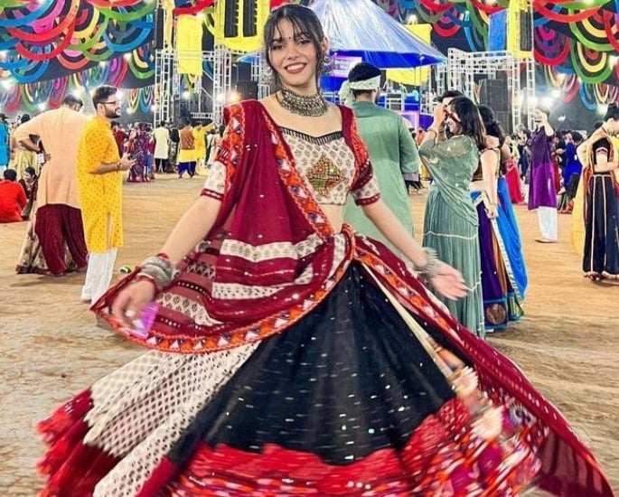 The History and Cultural Significance of Navratri - Clothes