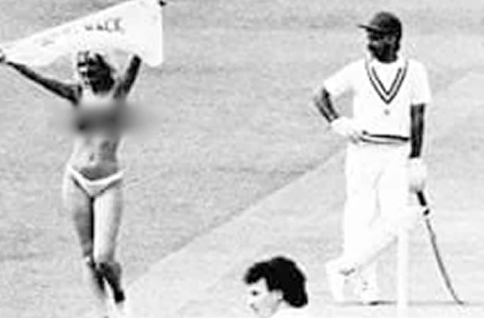 When a Topless Woman faced Indian Cricketer Srikkanth