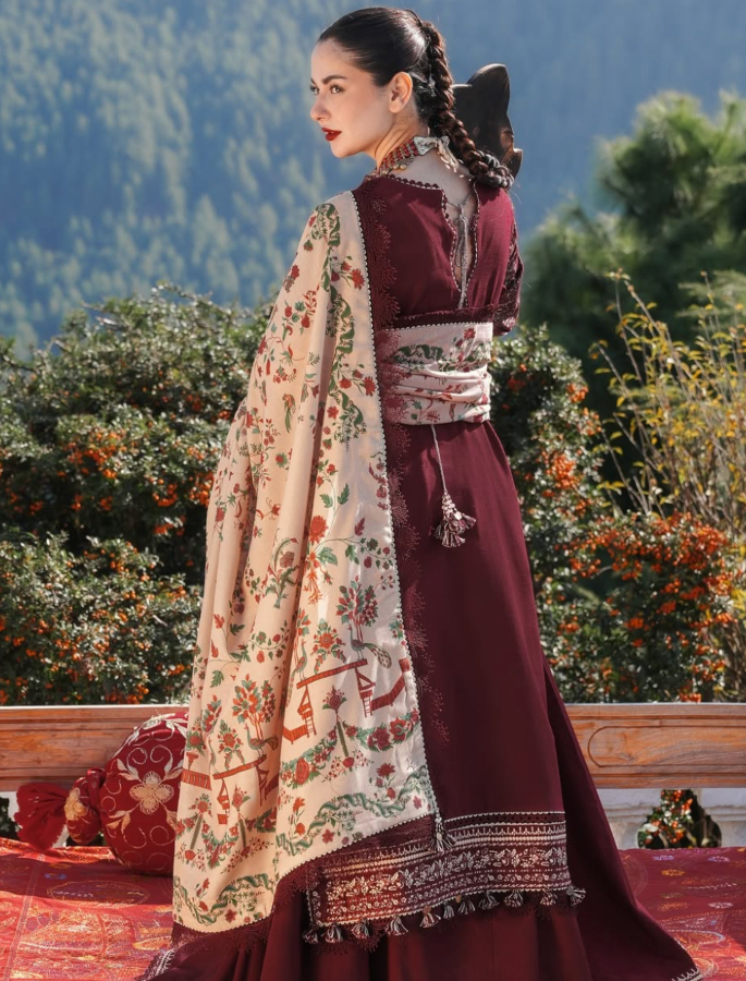 20 Traditional Looks of Hania Amir You Must See - 1