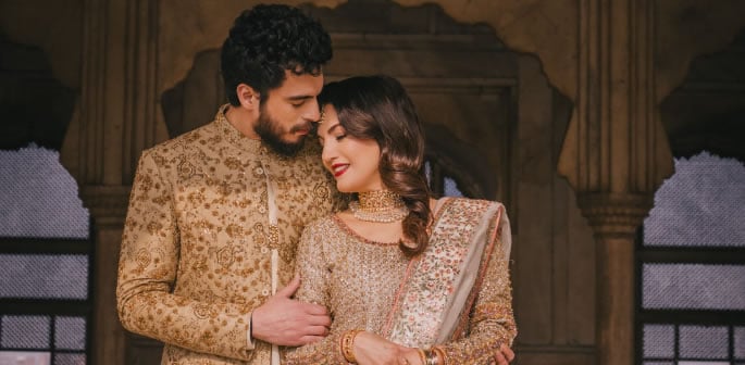 Reham Khan stuns in Bridal Photoshoot to mark Anniversary f