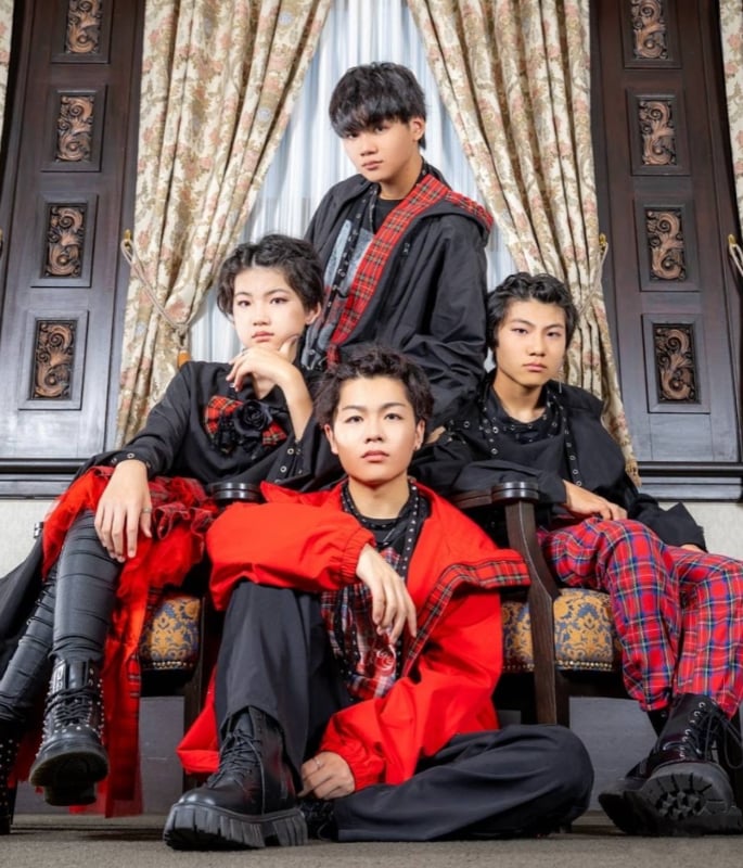 House of iKons Fashion Week London February 2025 - 8