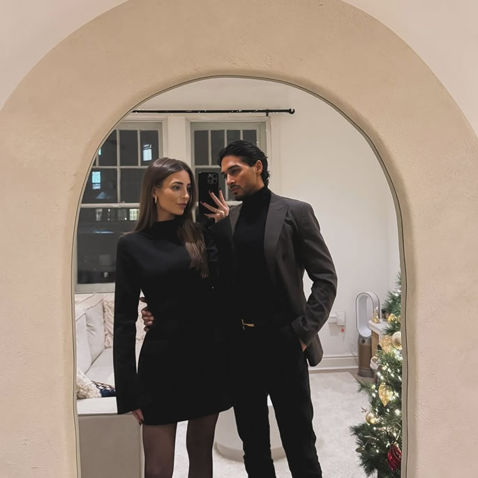Love Island's Munveer Jabbal goes Public with New Girlfriend 2