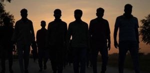 60 Pakistani Migrants Deported from 7 Countries f