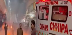 Families of Dumper Accident Victims protest in Karachi