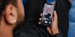 Why are Thousands of Brits ‘dating’ Chatbots?