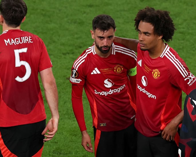 Can Selling Before Buying Really Work for Manchester United 1
