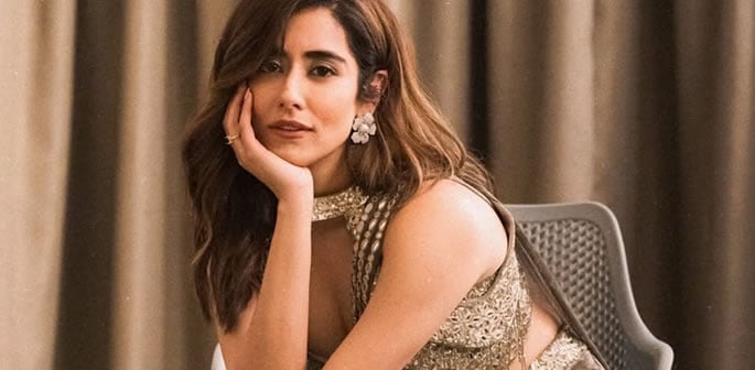 Jonita Gandhi recalls getting 'Dk Pic' with her Photo f.