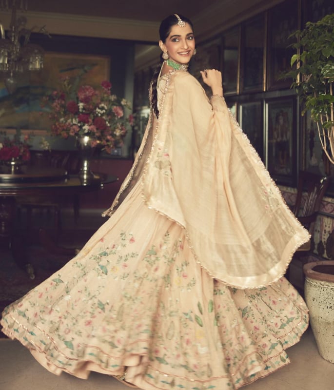 Sonam Kapoors Top Fashion Moments That Made Headlines 1