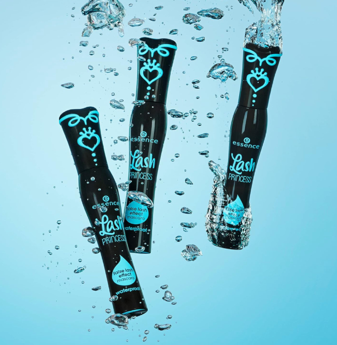 Top 10 Best Waterproof Products for Flawless Summer Beauty 10