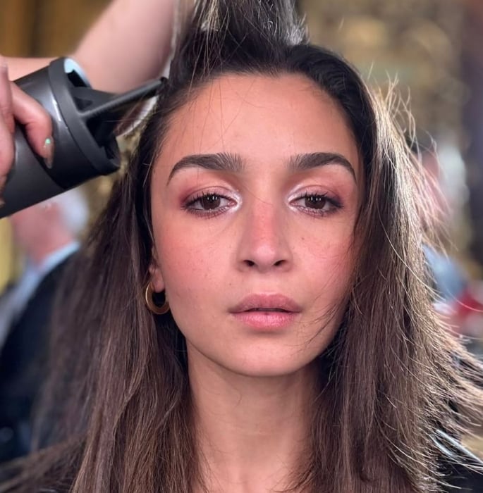 Why South Asian Hair Needs a Different Summer Routine 3