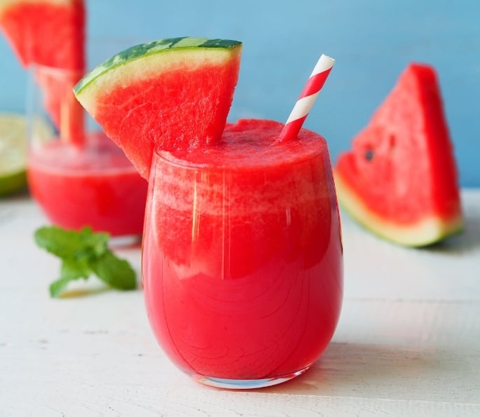 10 Summer Superfoods to Boost Your Health in 2025