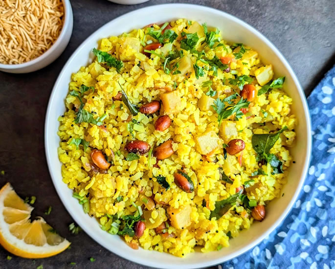 5 Desi Breakfasts that are Light & Healthy - poha