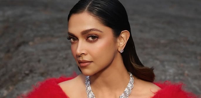 Deepika Padukone becomes 1st Indian to Get Walk of Fame Star f