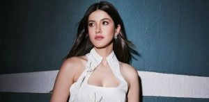 Shanaya Kapoor set for Bollywood Debut after 3-Year Delay f