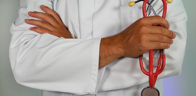 US Indian Doctor 'Prescribed Drugs in Exchange for Sexual Favours' f
