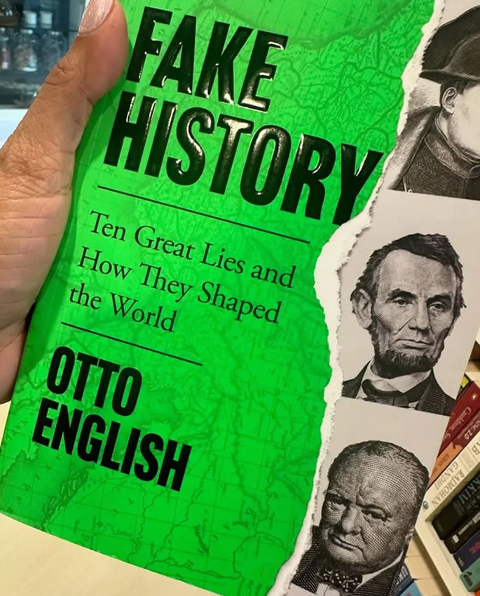 5 Fascinating Books on Kajol's Reading List - otto