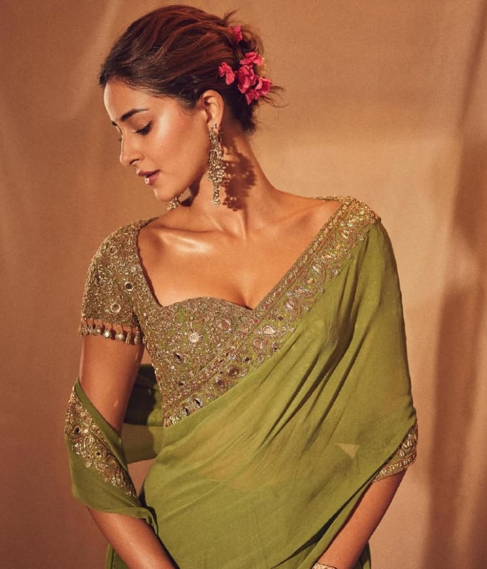 Ananya Panday dazzles in Traditional Saree for Ganesh Chaturthi 2