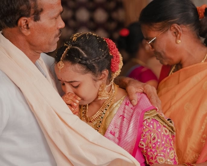 How Love is Blind UK Confronts the Indo-Pakistan Dating Taboo - family