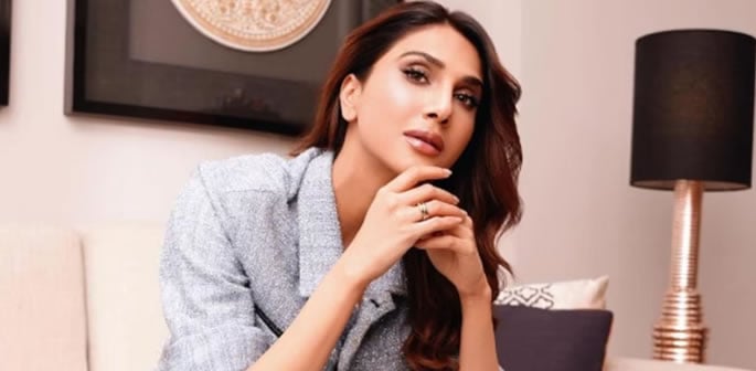 How has Vaani Kapoor dealt with Online Criticism in 2025 f