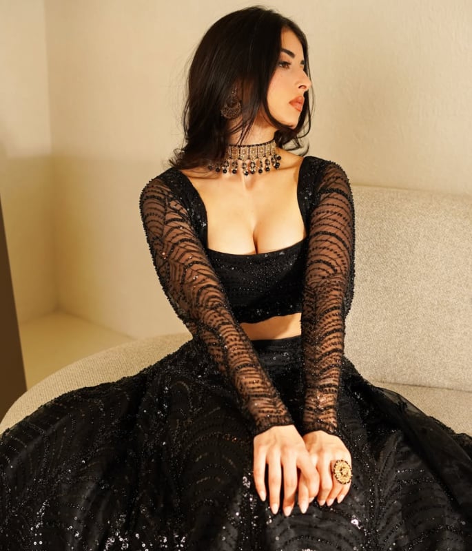 How to Style Black Ethnic Wear for Pre-Wedding Functions 3