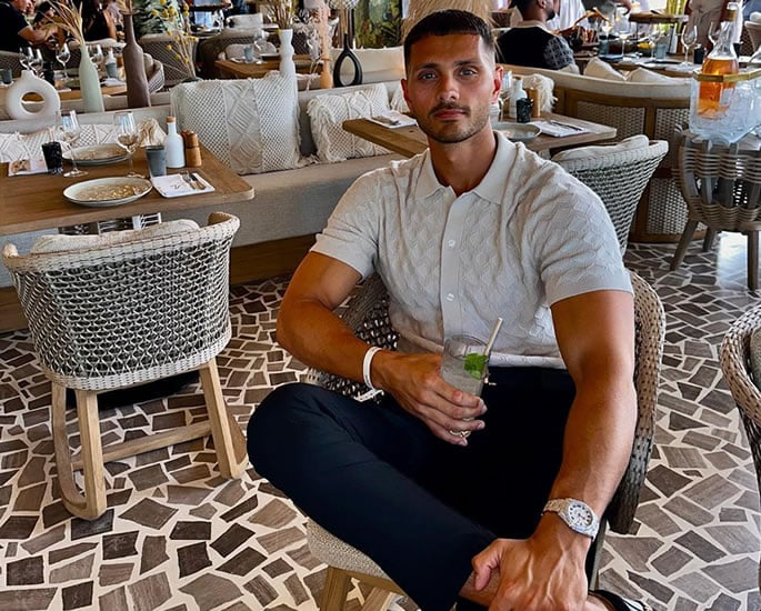 Meet Love Is Blind UK Contestants Kal & Sarover 3