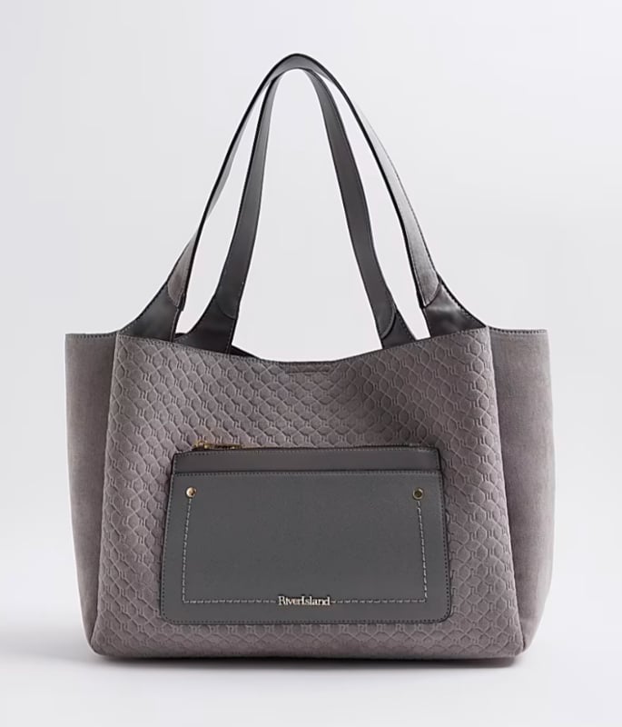 Top University & School Bags Every South Asian Student Needs 5