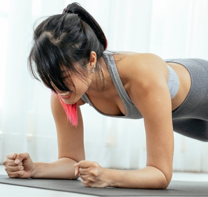 10 Bodyweight Fitness Challenges That Need No Equipment (3)