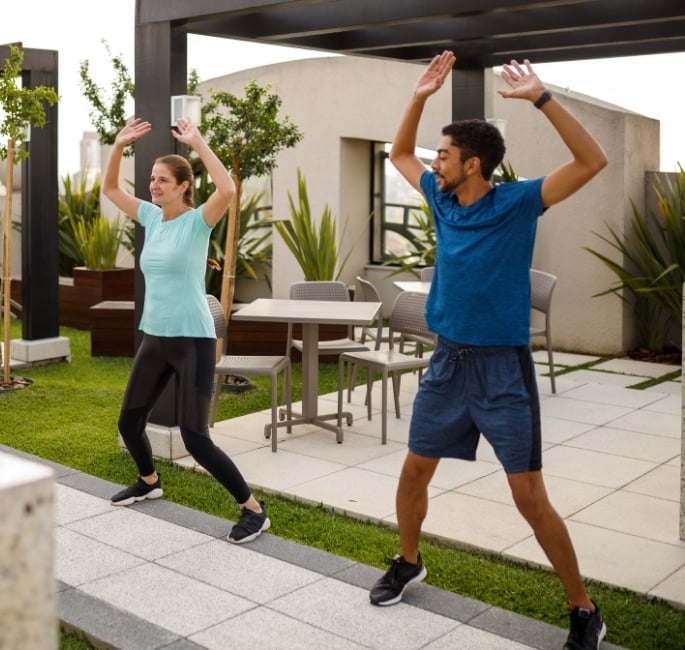 10 Bodyweight Fitness Challenges That Need No Equipment (4)