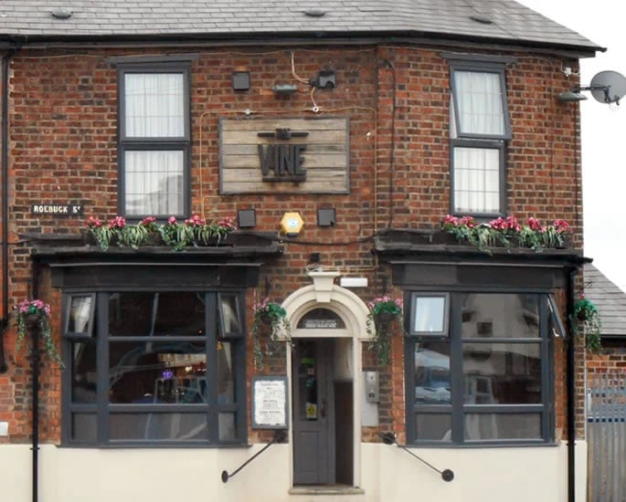 10 Desi Pubs for Students - vine