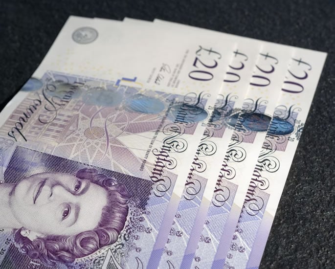 10 Freebies Students can get at University - money