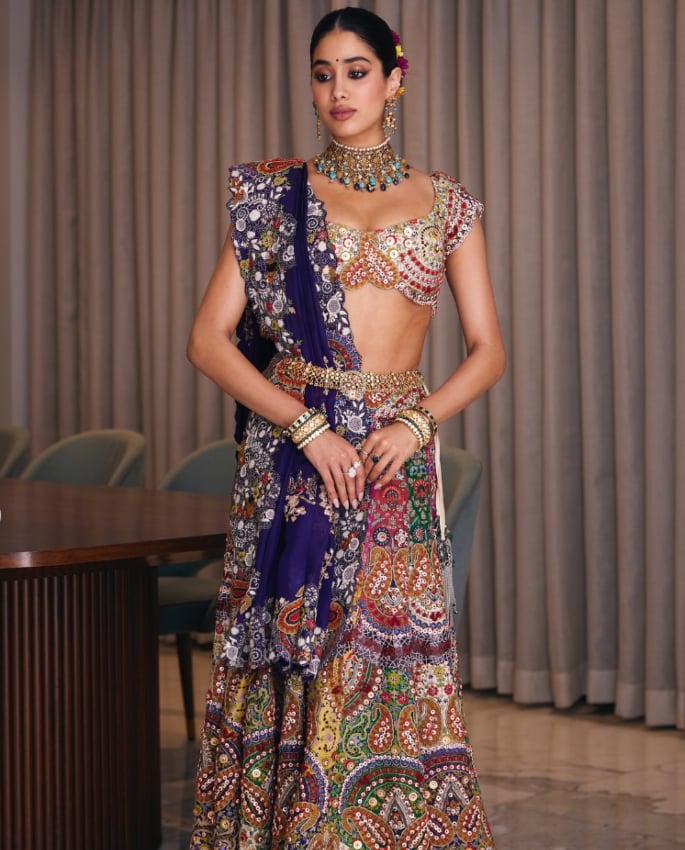 5 Celebrity-Inspired Ethnic Looks to Spark Your Festive Style 4