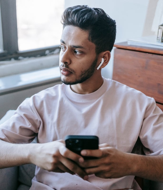 Do Ghosting or Breakups Hurt More in Relationships