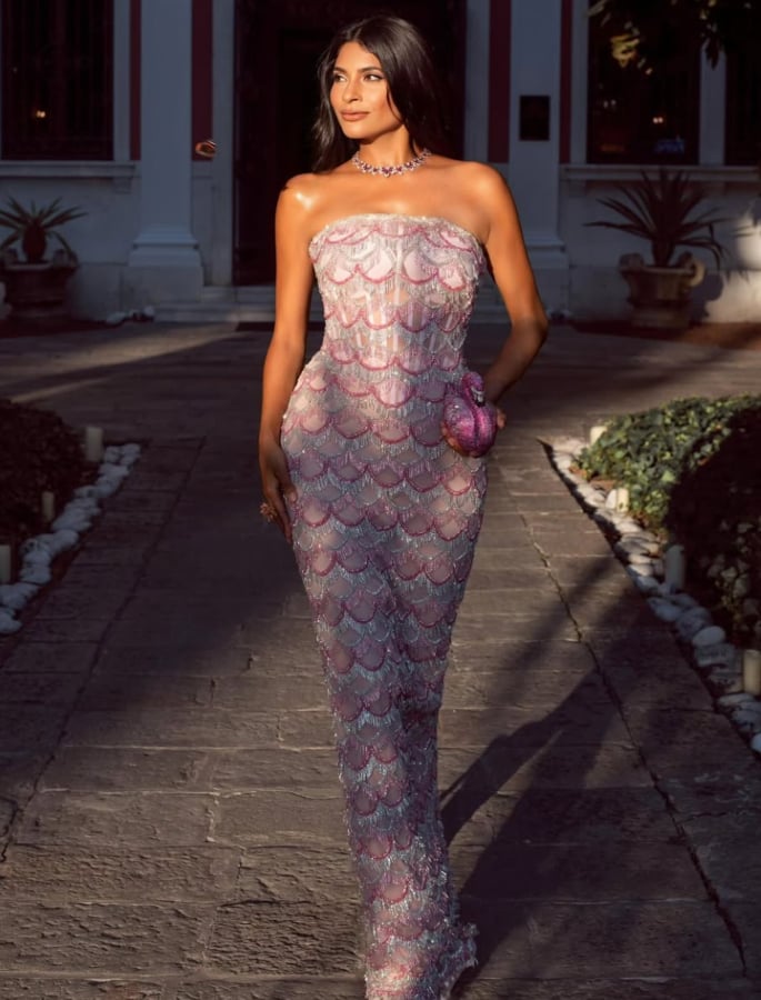Farhana Bodi stuns in Iridescent Pink at amfAR Gala Venezia 2