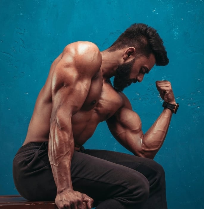 How Social Media is Fueling Extreme Male Appearance Trends (2)