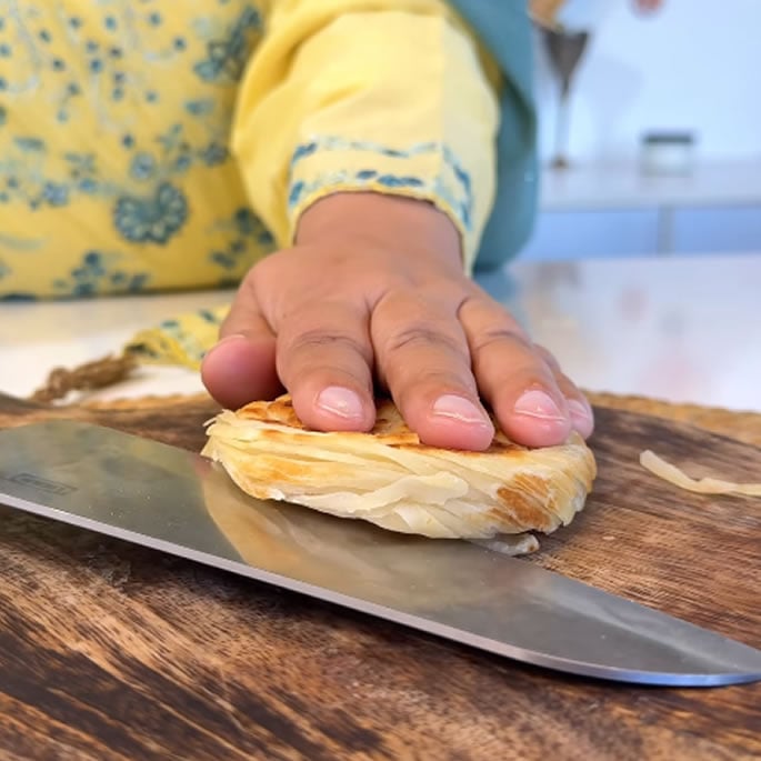 How to Make the Viral Paratha Burger