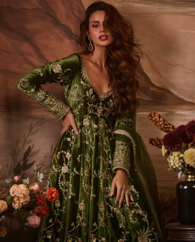 How to Wear Jewel Tones in Your Ethnic Wardrobe 3